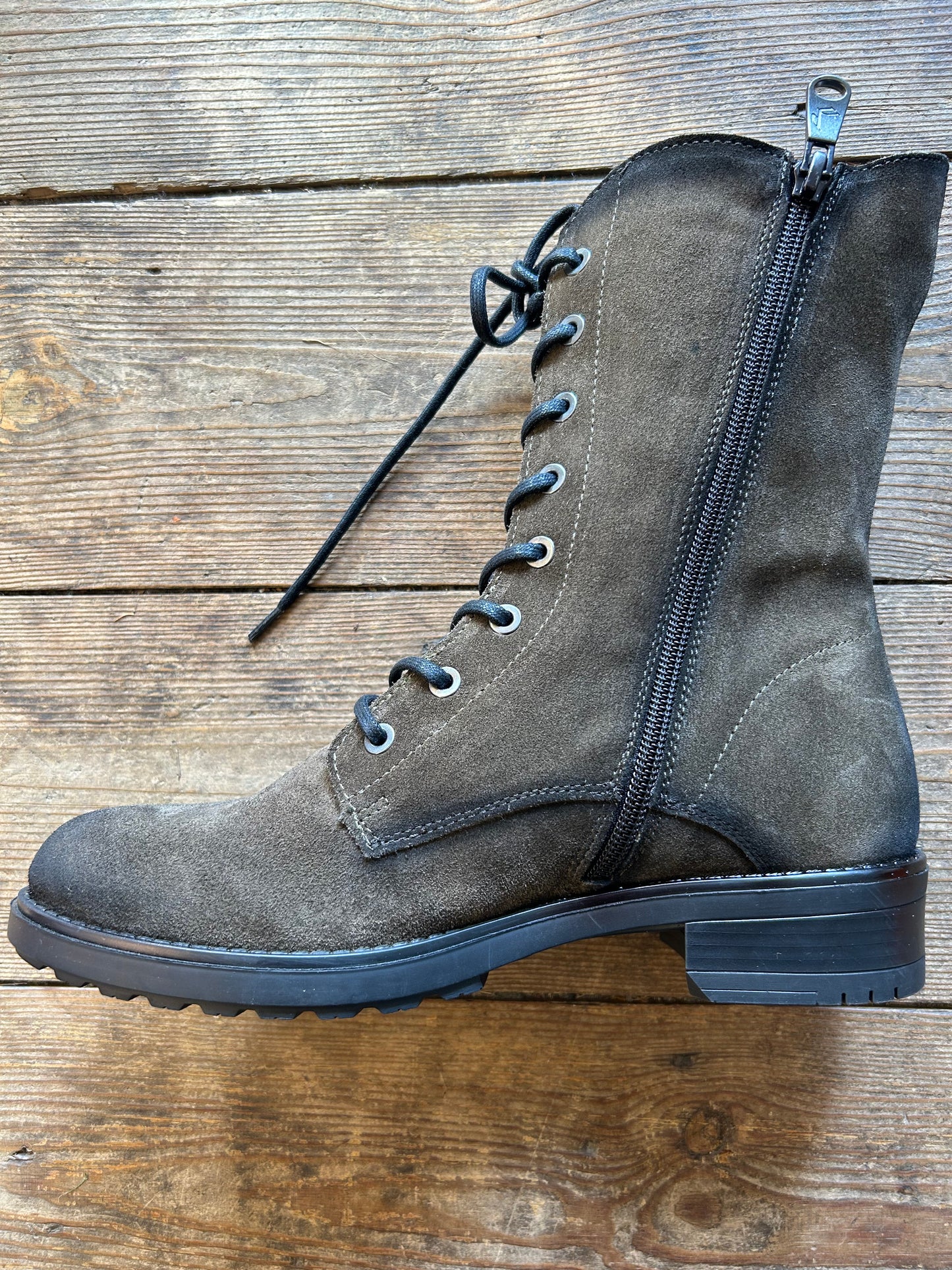 Paula Urban 1165 khaki suede lace up/zip boot