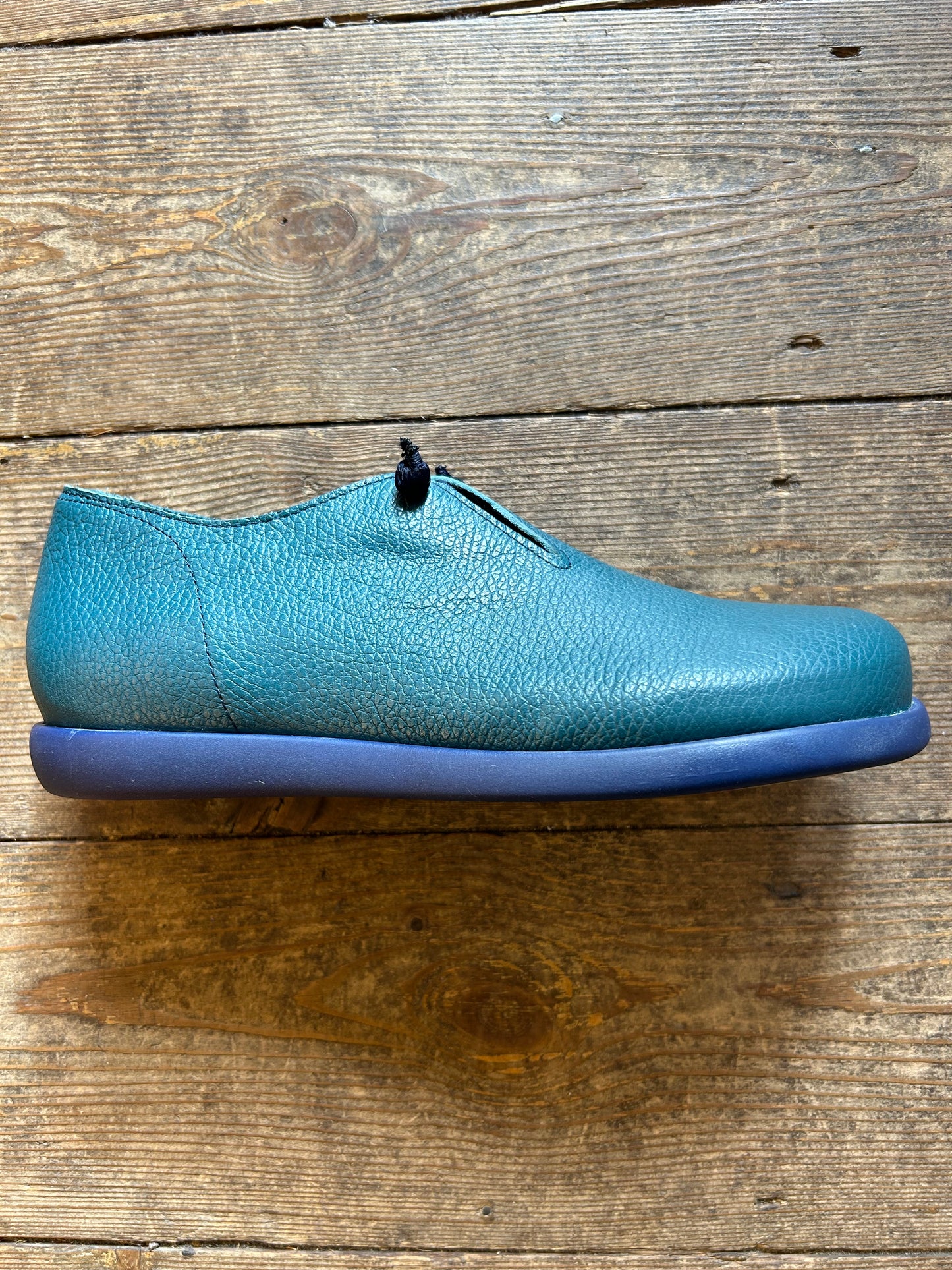 Clamp Giovani petrol sole blue and elastic