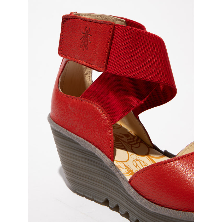 Fly Yolg devil red sandal