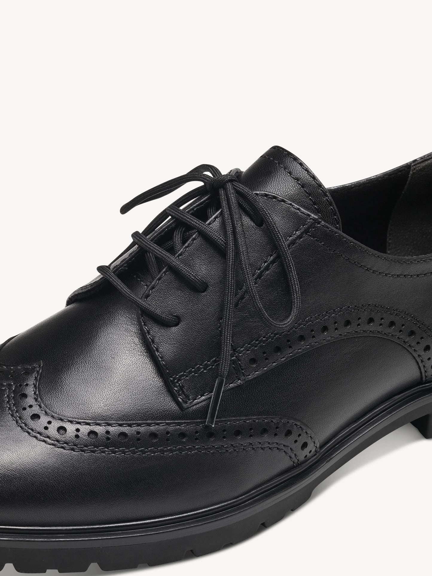 Tamaris Leather lace up black shoe
