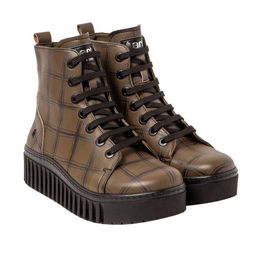Art 1513F Khaki Tartan Laceup Boot