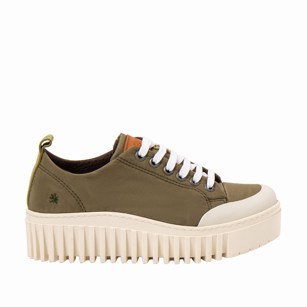 Art 1534 Kaki lace up trainer