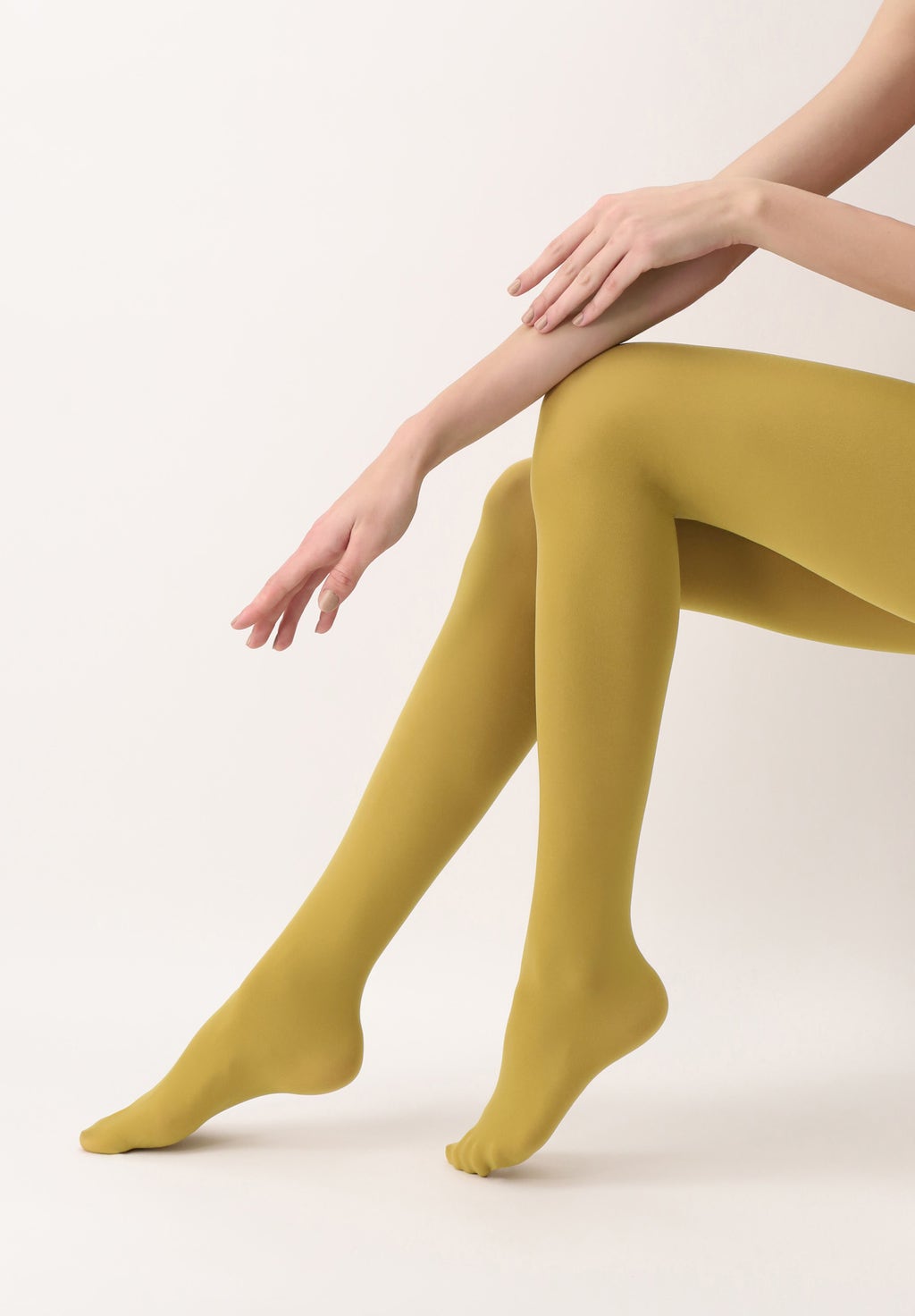 Oroblù 50 den opaque tights- Mustard 3