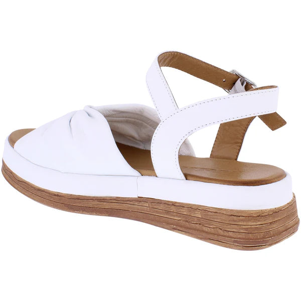 Adesso Italia white sandal