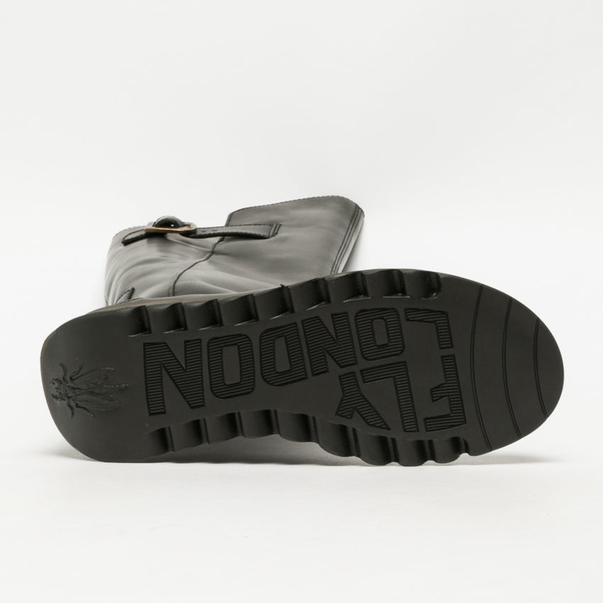 Fly Mol 2 Rug Black Boot