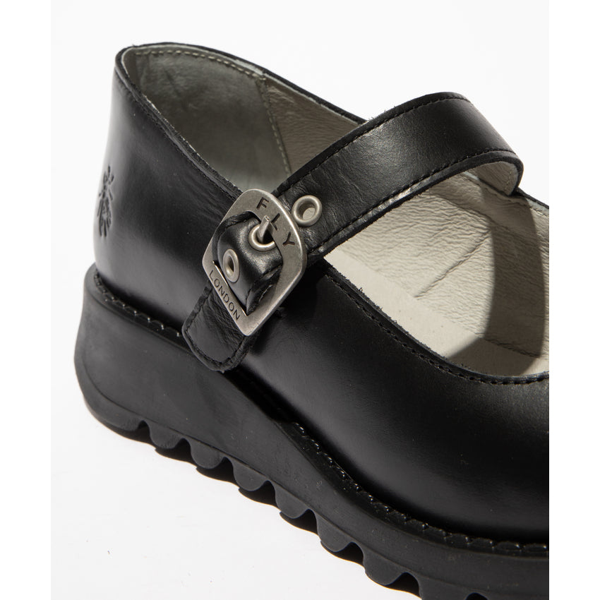 Fly Samp Rug Black Buckle shoe