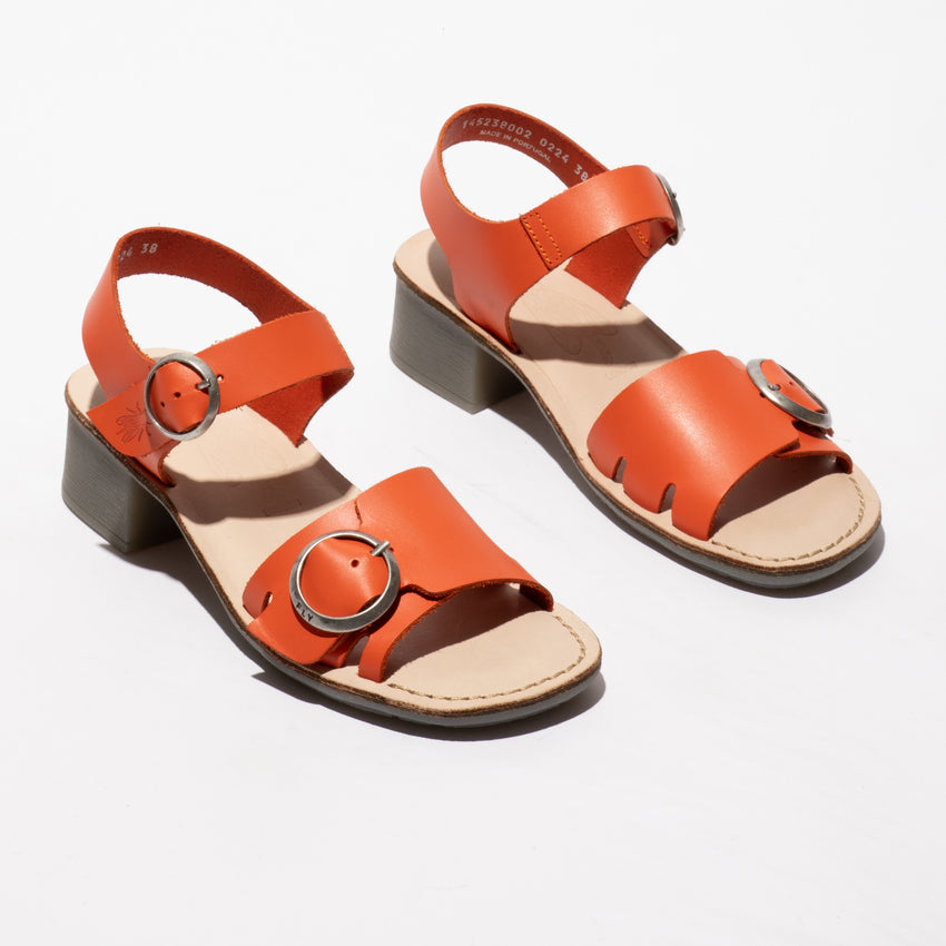 Fly Ebli scarlet/natural sandal