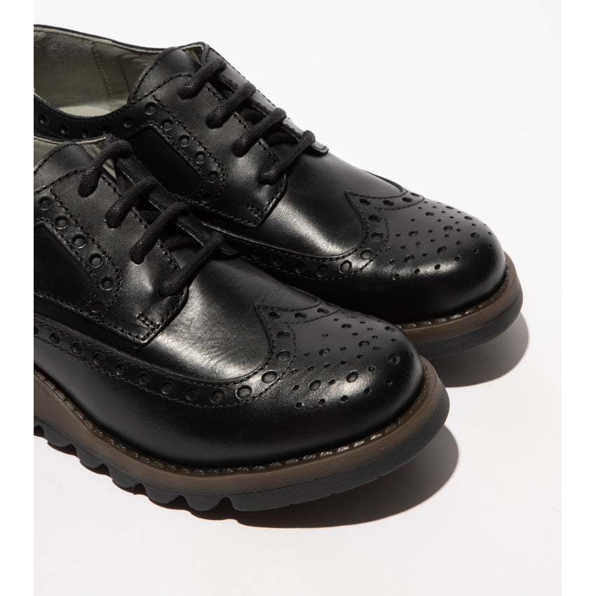 Fly Siip Rug Black lace up shoe