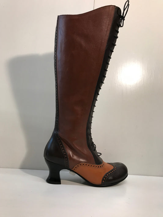 Vladi tan knee boot