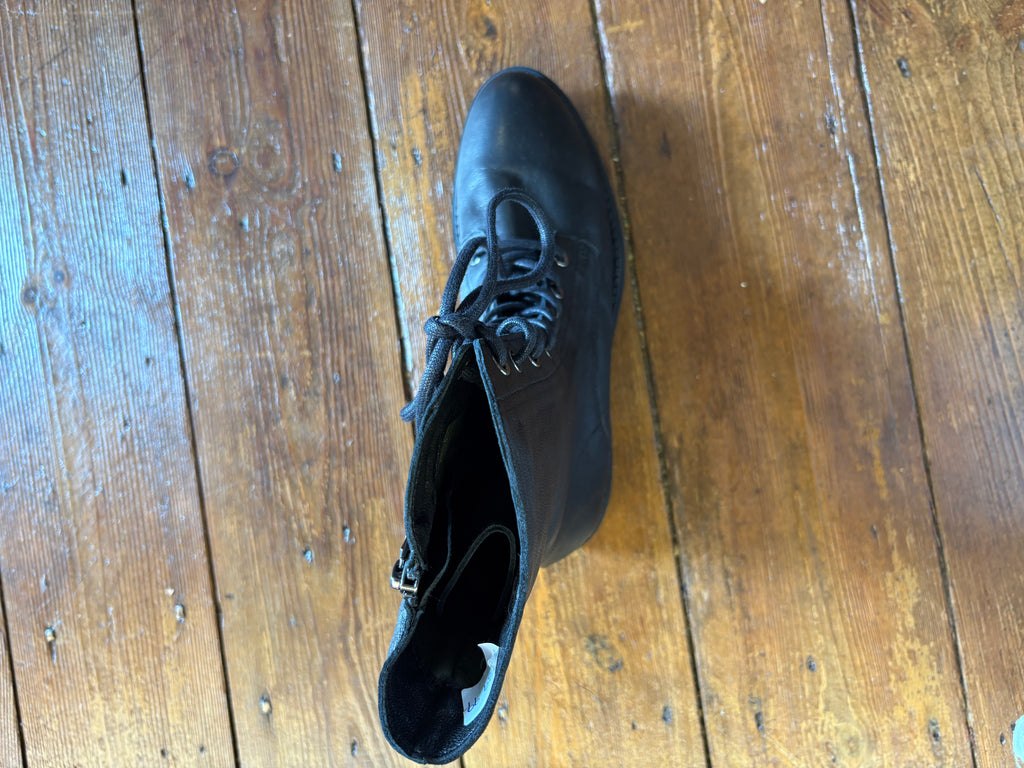 Paula Urban 9-1165 Pull negro lace up boot