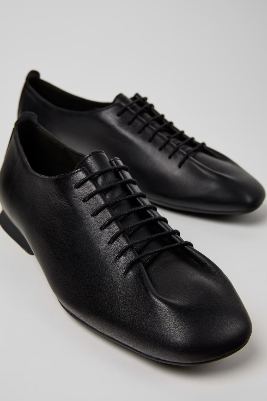 Camper Casi Myra Gobi Negro Lace up flat