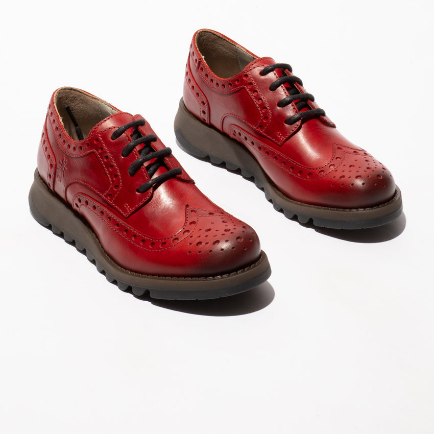 Fly Siip Rug Red lace up shoe