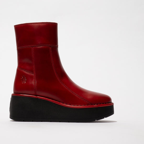 Fly Hann Rug Red Boot