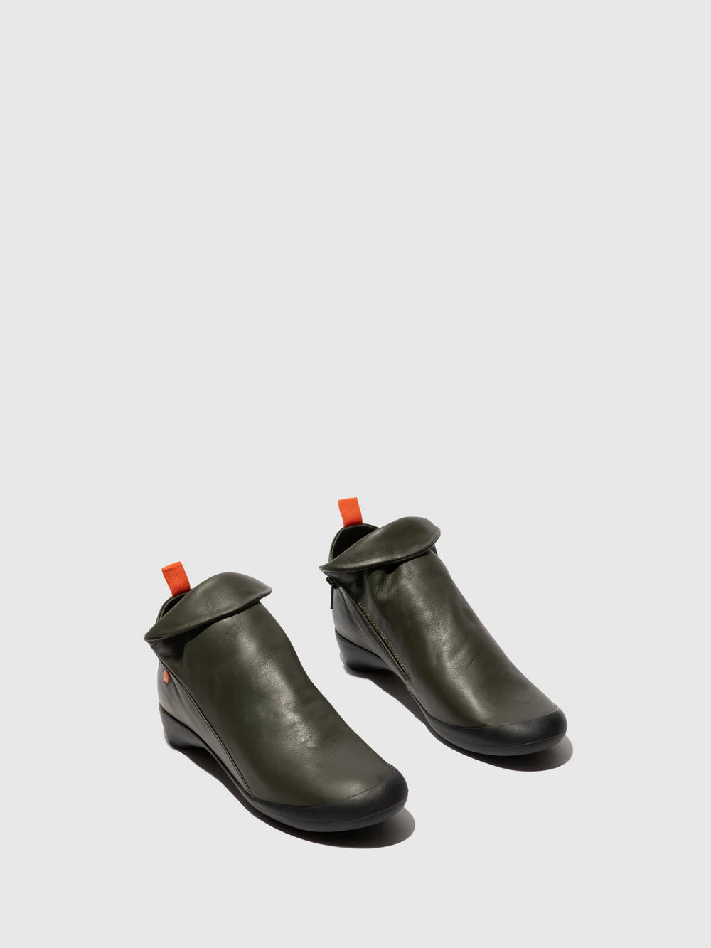 Softinos Farah military leather side zip boot