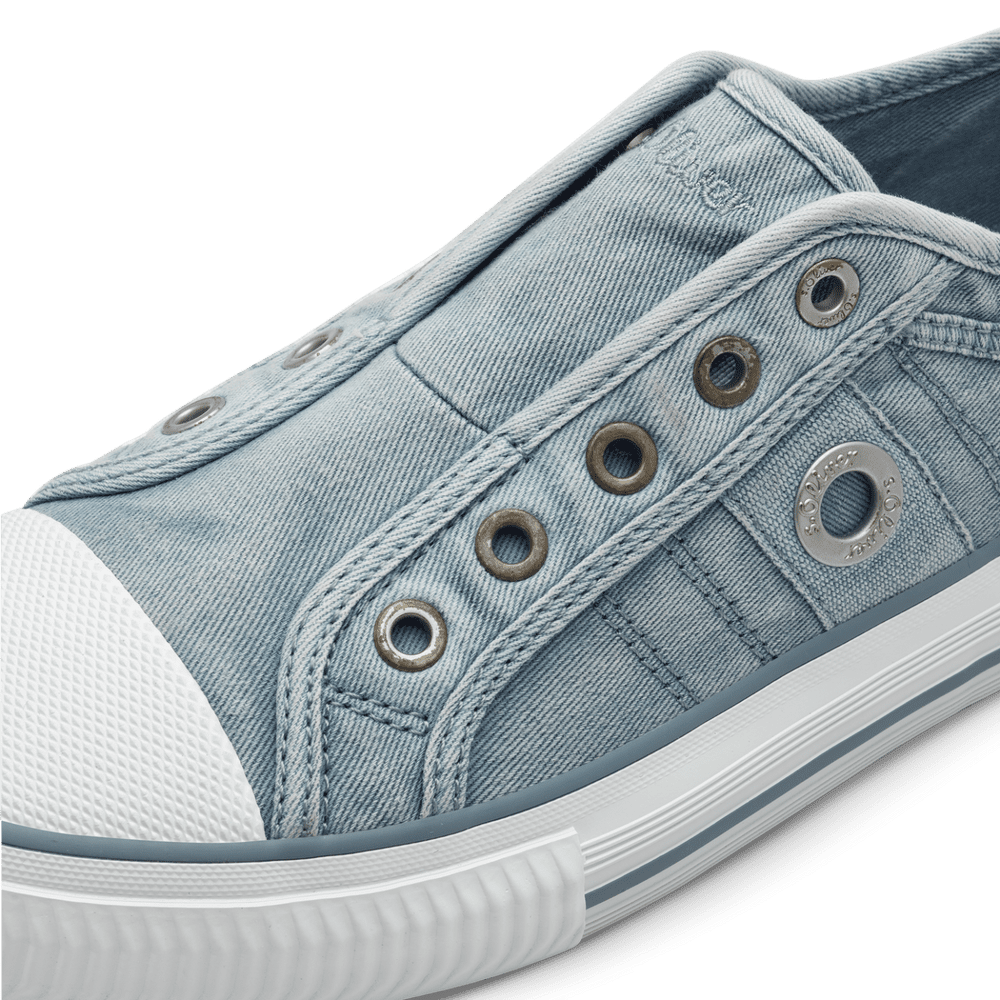 S.Oliver slip on trainer light blue