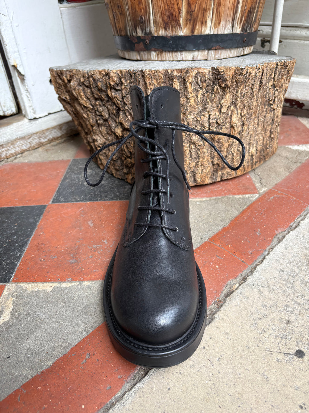 Felmini E594 Anilex Black lace up boot