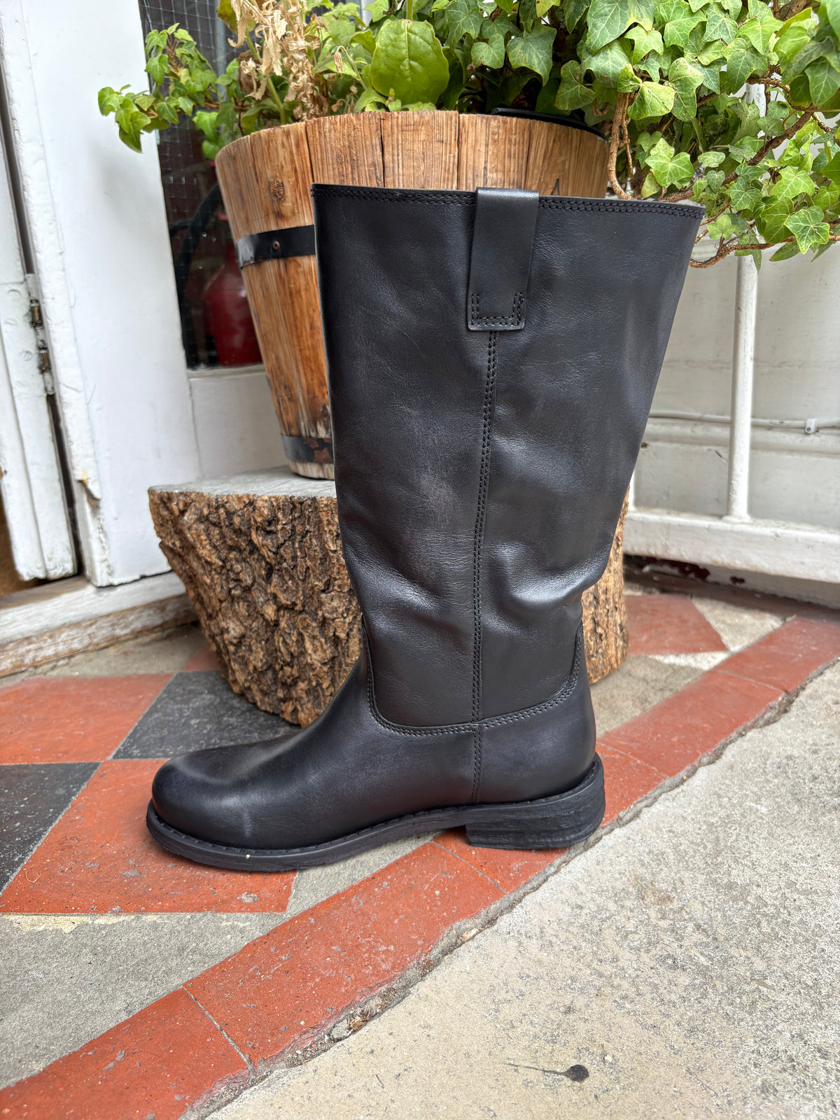 Felmini E638 Lavado Black Pull on black boot