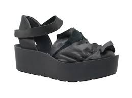 Papucei Serena black leather flatform sandal