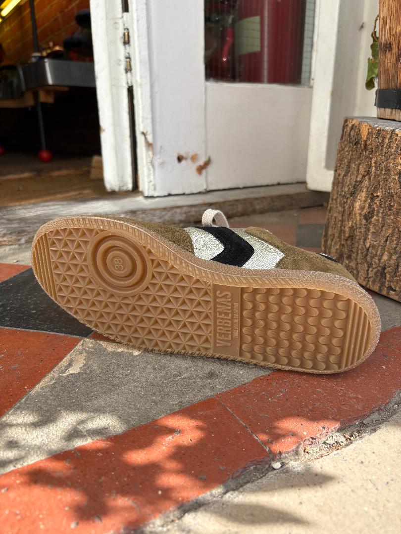 Verbenas Sora, Kaki/Silver/Black Trainer