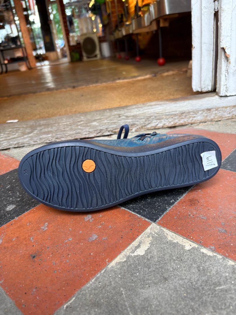 Softinos Ibbi Supple Leather, Blue Denim High Trainer